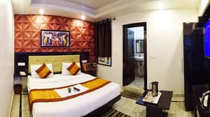thumbnail: Interior