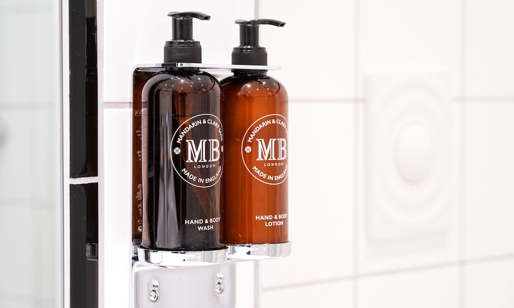 Bathroom amenities
