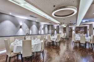 thumbnail: Banquet hall