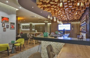 thumbnail: Bar (on property)