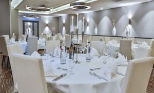 thumbnail: Restaurant