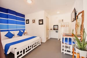 thumbnail: Room