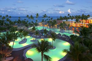 thumbnail: Outdoor pool