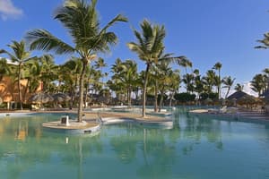 thumbnail: Outdoor pool