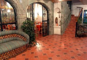 thumbnail: Lobby sitting area