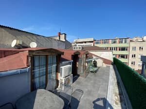 thumbnail: Balcony