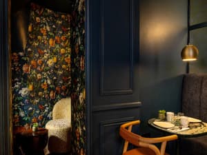 thumbnail: Restaurant