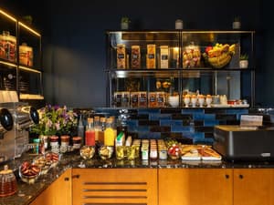 thumbnail: Restaurant