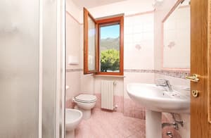 thumbnail: Bathroom sink