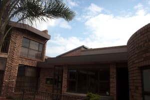 thumbnail: Exterior
