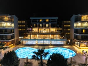 thumbnail: Exterior