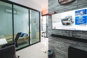 thumbnail: Living area