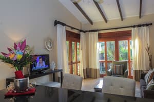 thumbnail: Living area