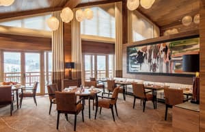 thumbnail: Restaurant