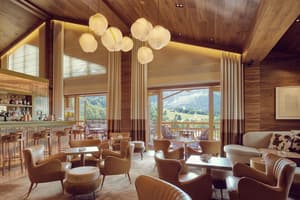 thumbnail: Restaurant