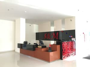 thumbnail: Property entrance