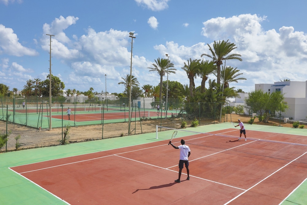 Tennis court