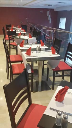 thumbnail: Restaurant