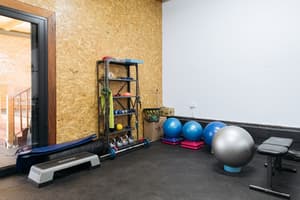 thumbnail: Gym