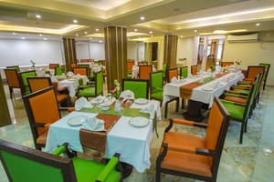 thumbnail: Restaurant