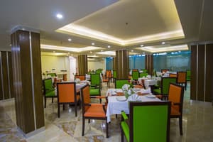 thumbnail: Restaurant