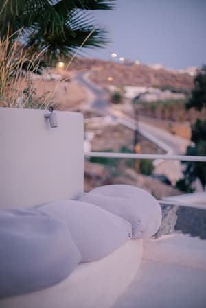 thumbnail: Sundeck
