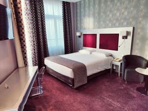 thumbnail: Room