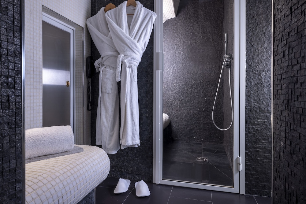 Steam room