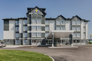 thumbnail: Front of property