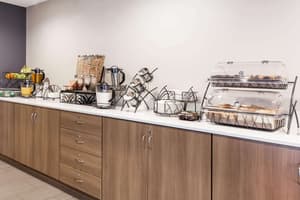 thumbnail: Breakfast area