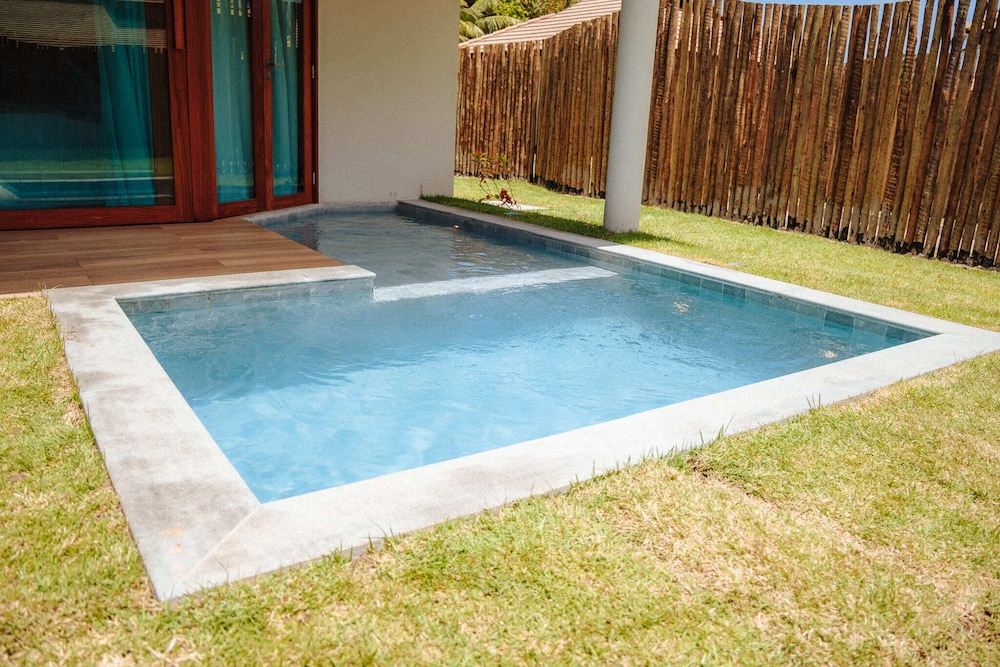 Private pool