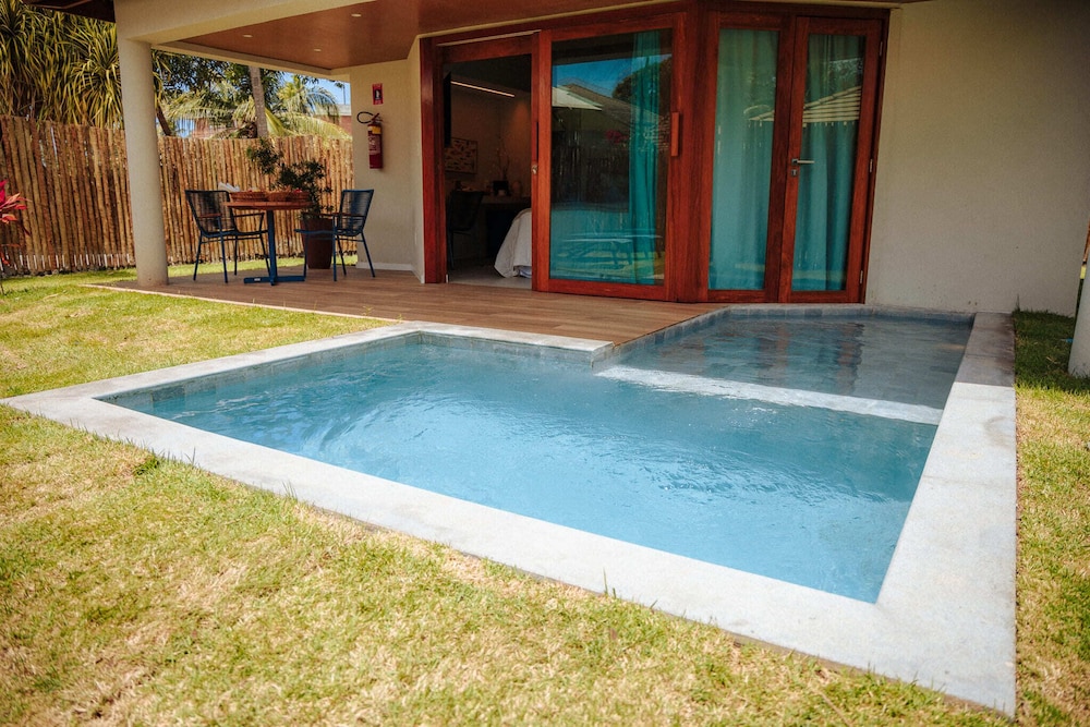 Private pool