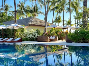 thumbnail: Outdoor pool