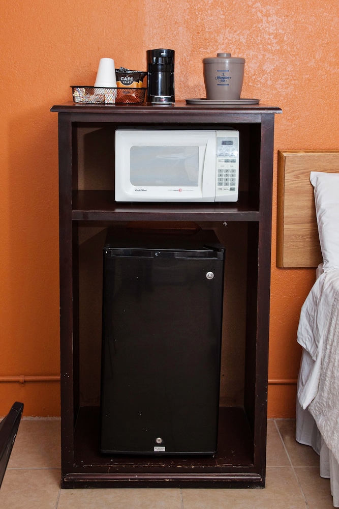 Mini-refrigerator