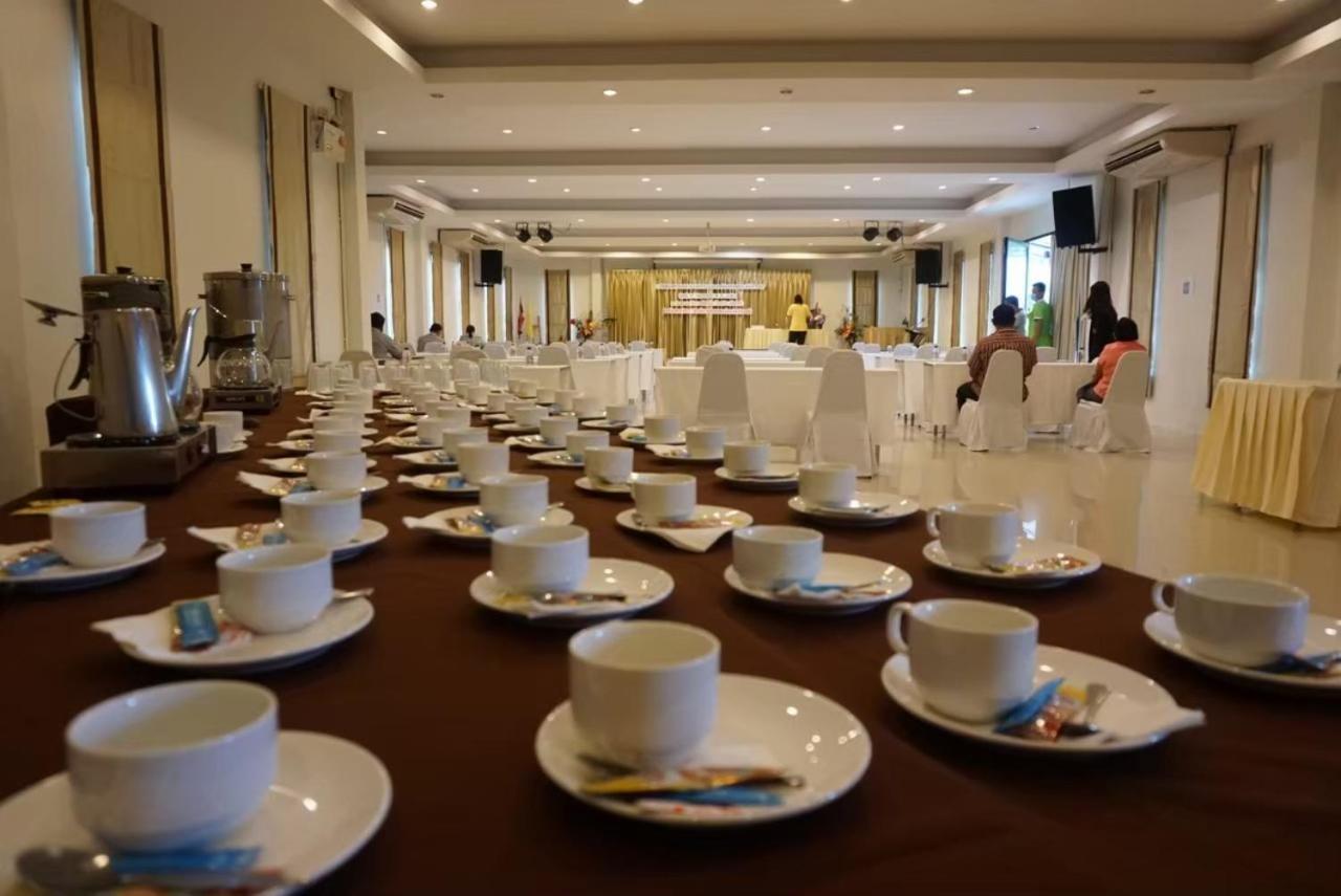 Restaurant-cafeteria