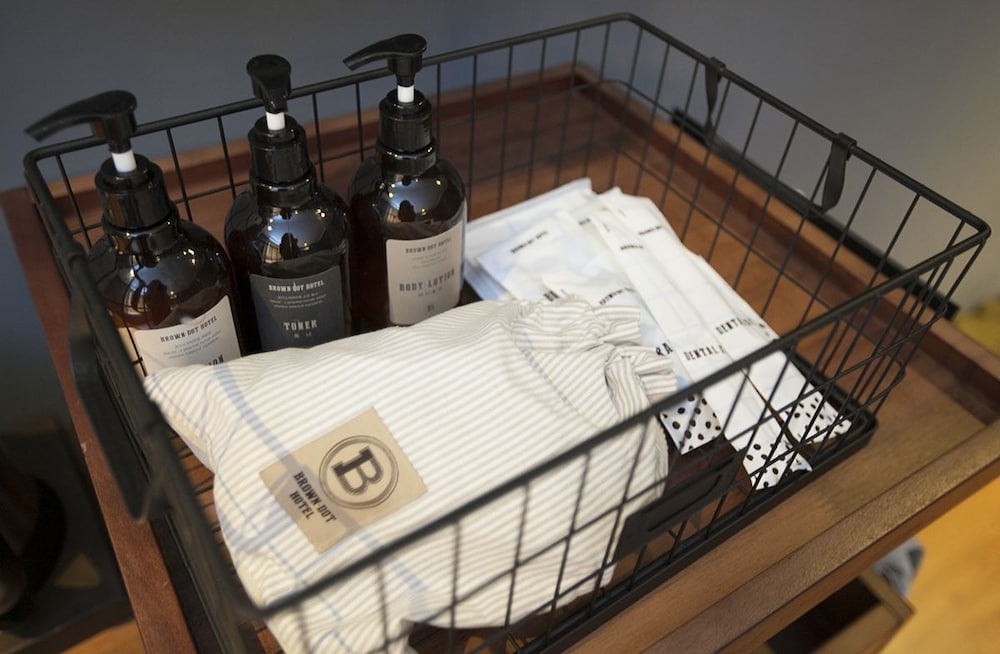 Bathroom amenities