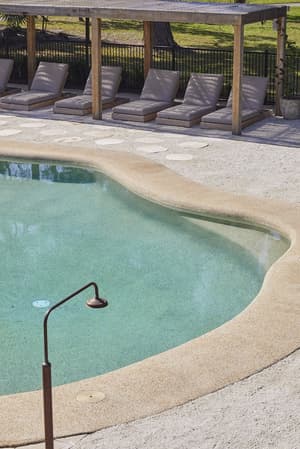 thumbnail: Pool