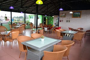 thumbnail: Breakfast area