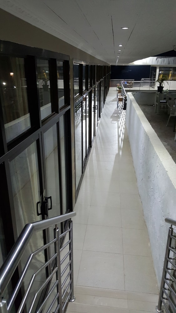 Sundeck