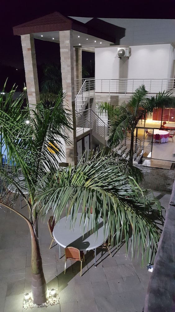 Sundeck