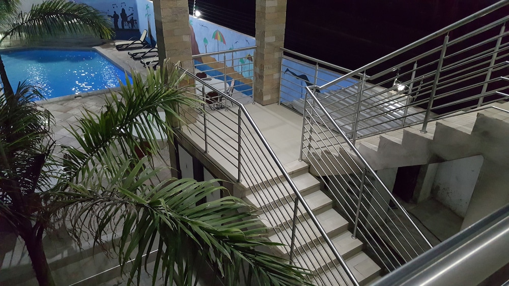Sundeck