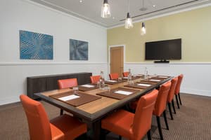 thumbnail: Restaurant