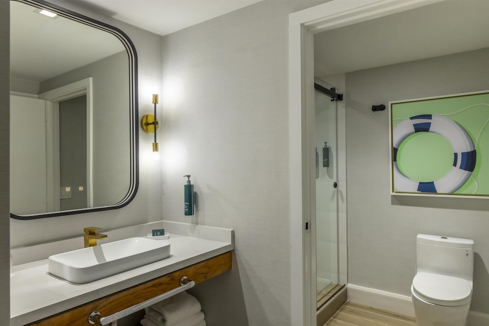 Bathroom shower