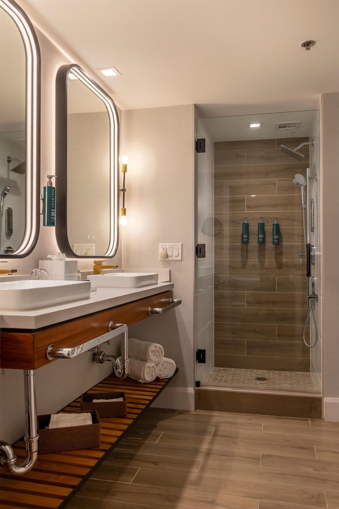 Bathroom shower