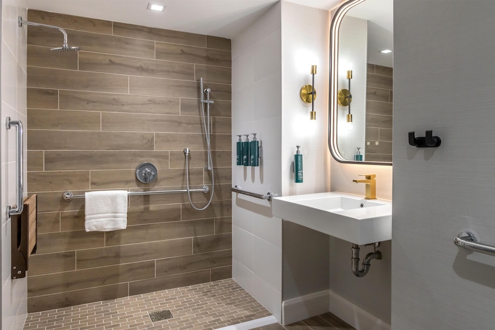 Bathroom shower