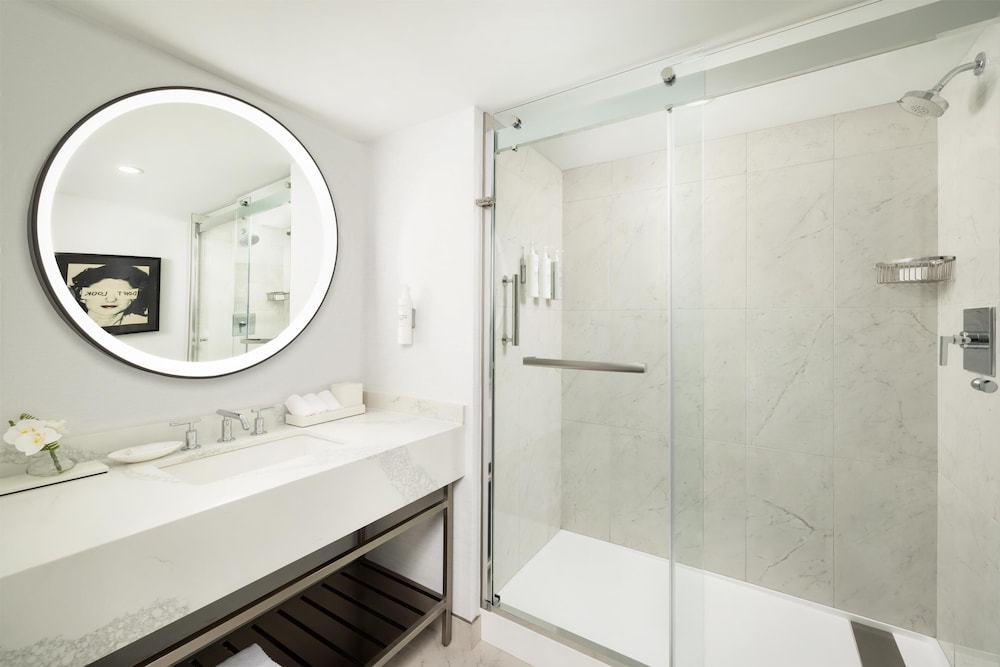 Bathroom shower