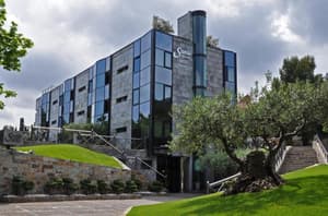 thumbnail: General view