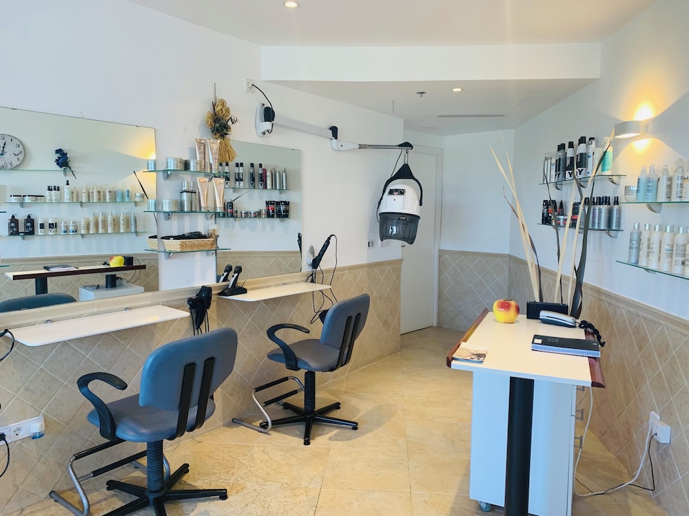 Hair salon