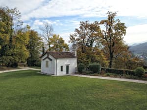 thumbnail: Exterior
