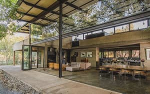 thumbnail: Exterior